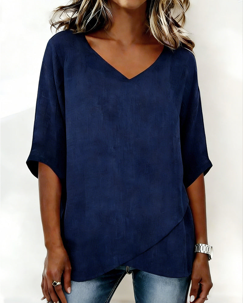 Alejandra - Blusa con bajo asimétrico y escote en V