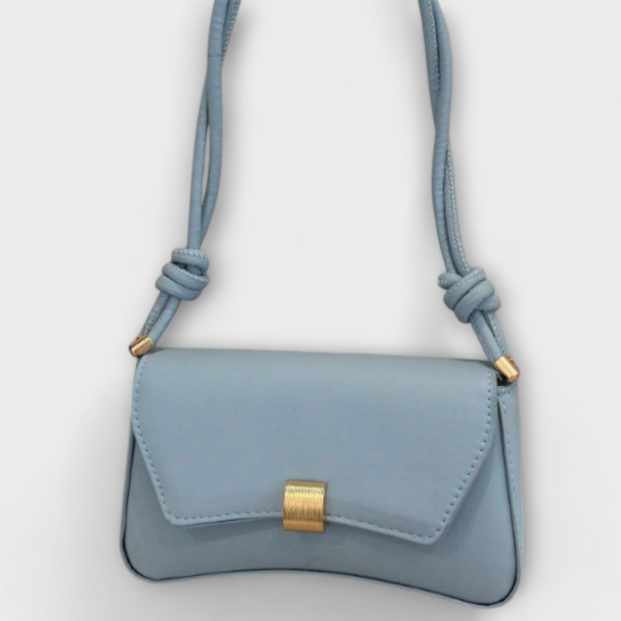 June - Bolso