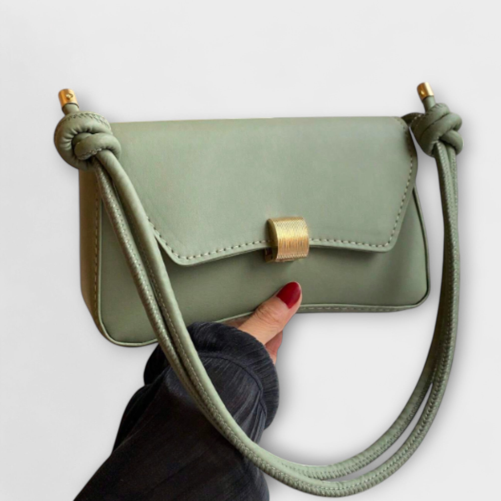 June - Bolso
