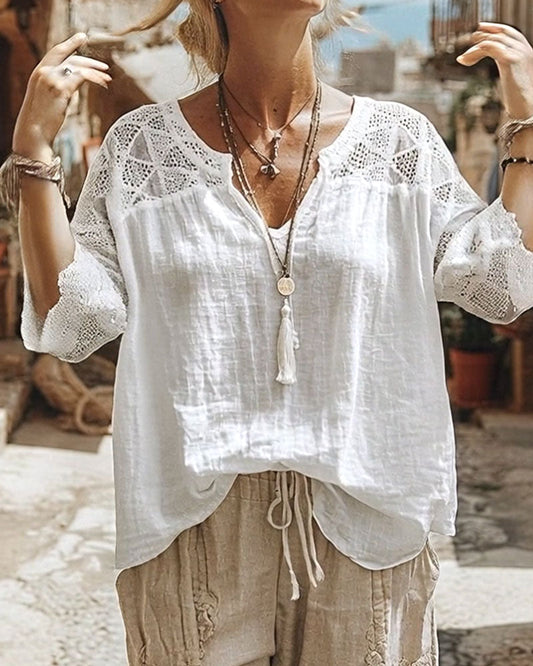 Anna - Blusa con cuello en V y detalles de encaje