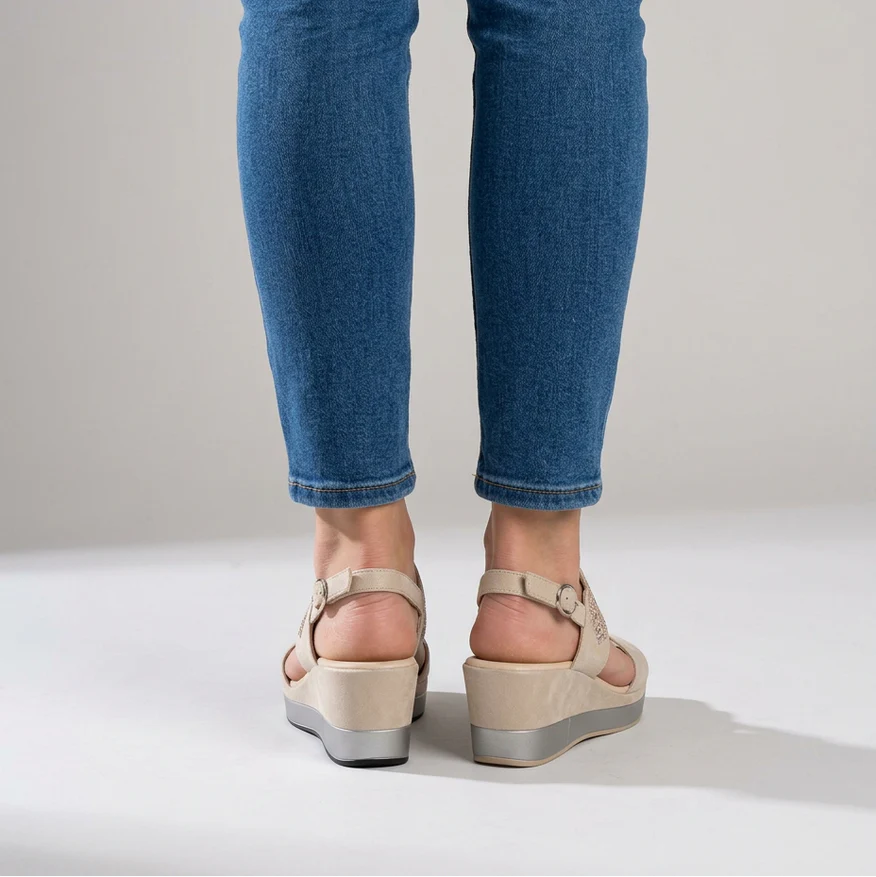 Beatriz - Cómoda sandalia de cuña para mujer