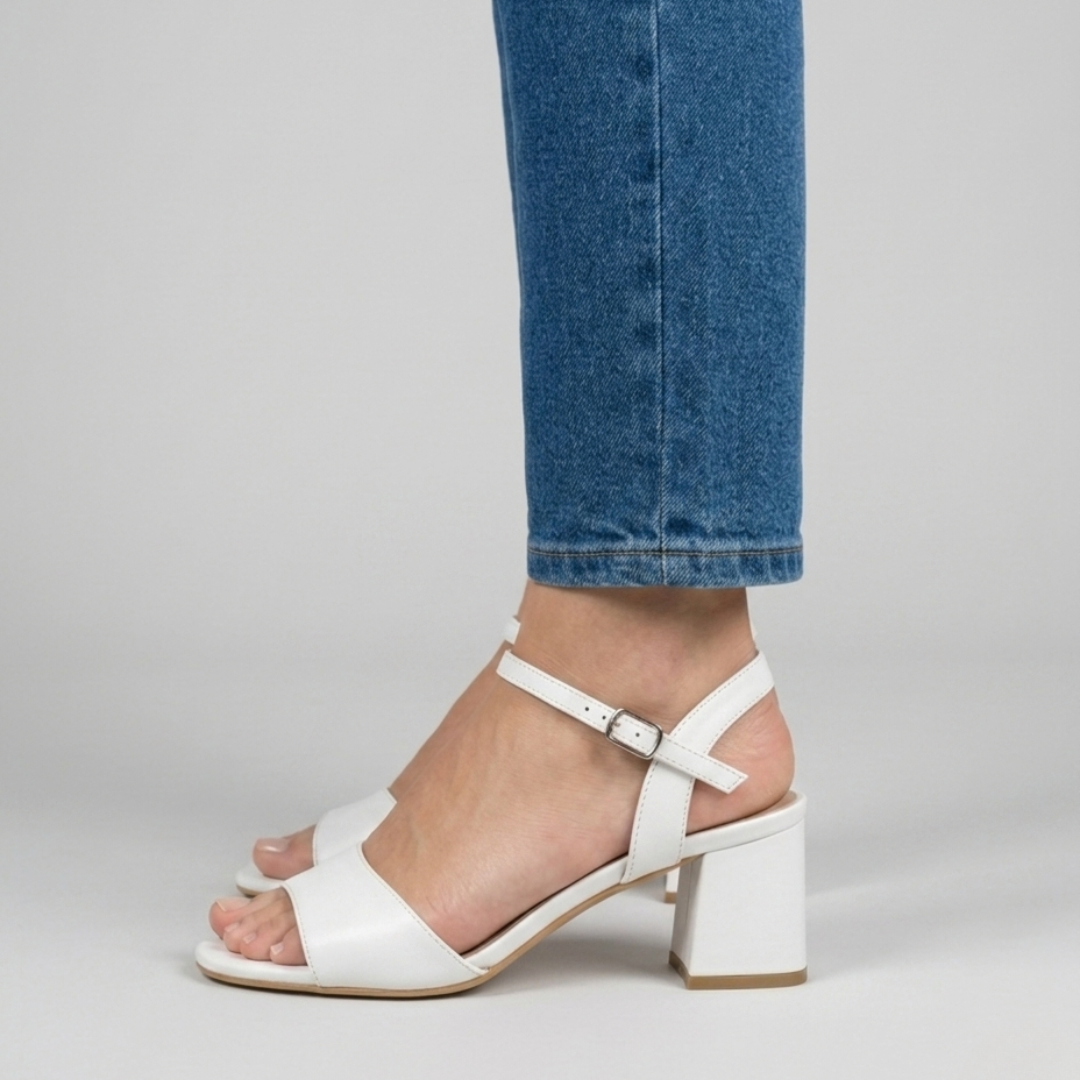 Marisa - Cómoda sandalia para mujer con tacón