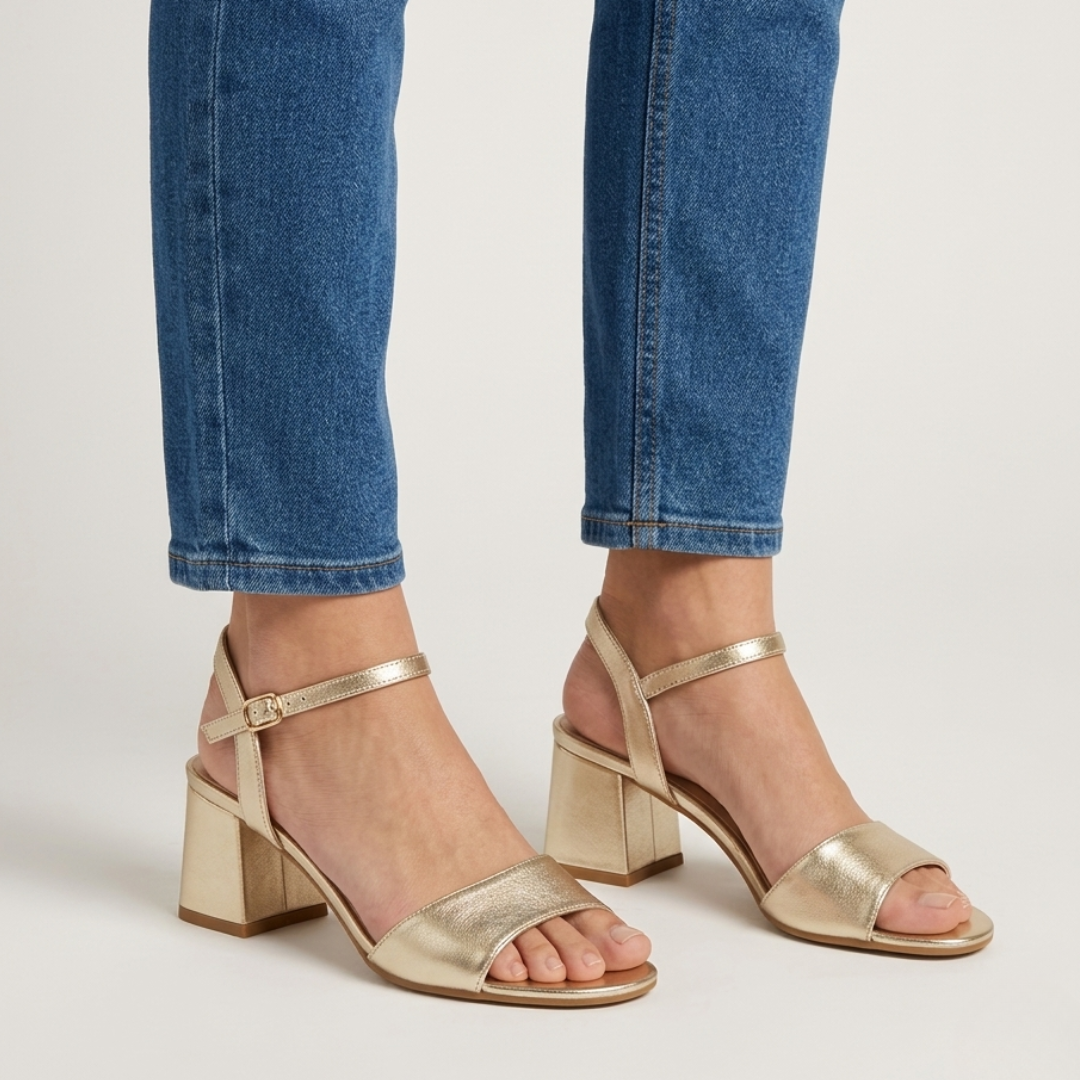Marisa - Cómoda sandalia para mujer con tacón