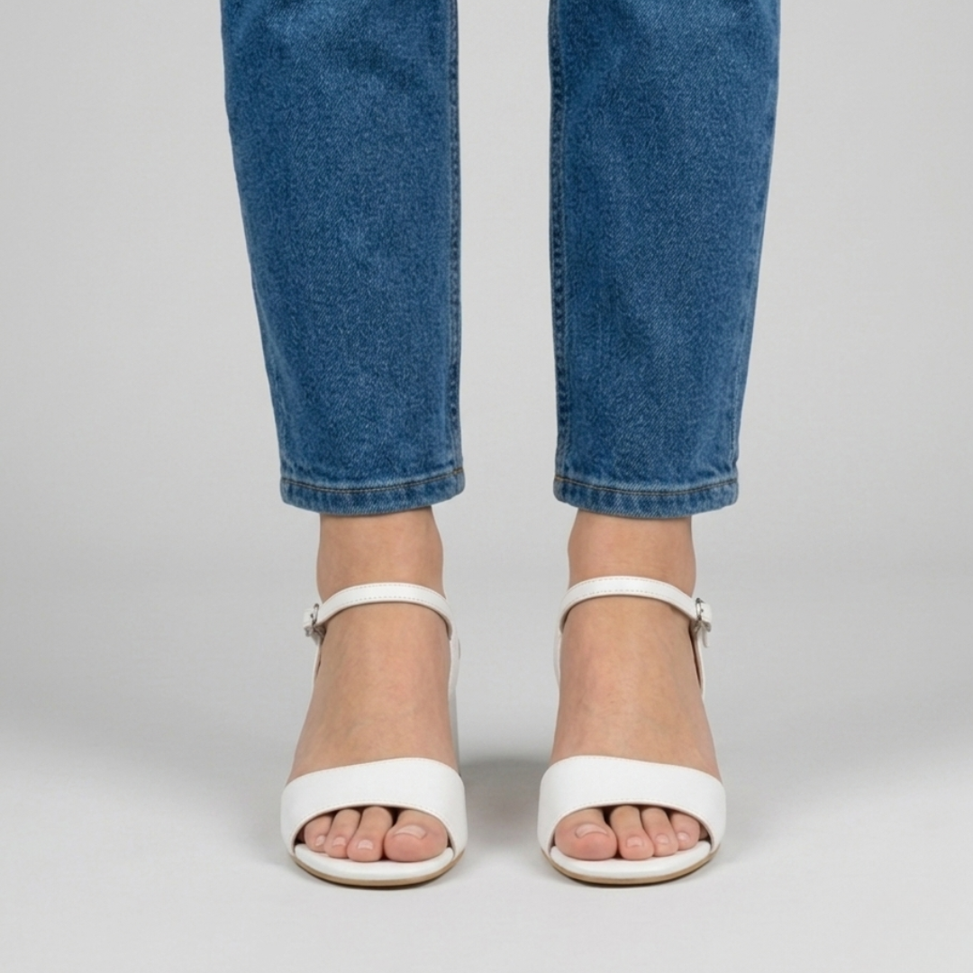 Marisa - Cómoda sandalia para mujer con tacón