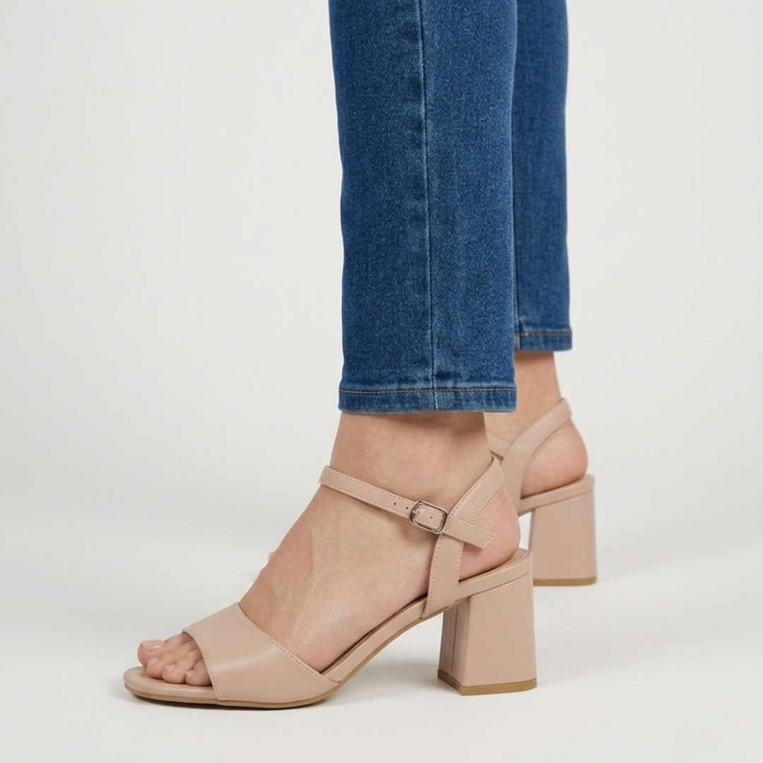 Marisa - Cómoda sandalia para mujer con tacón